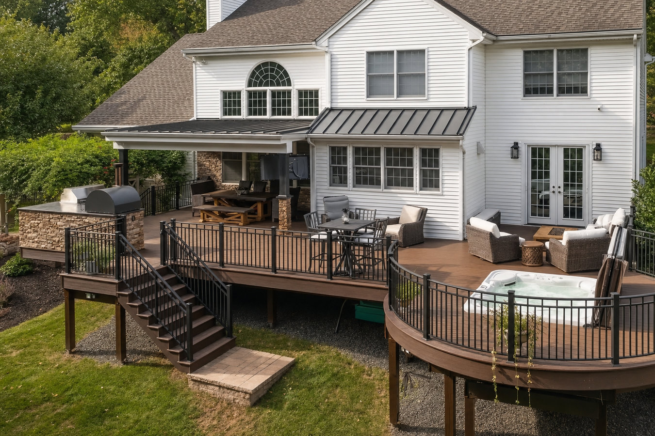 Custom deck builder in Deer Park, TX - Deer Park Fence & Deck
